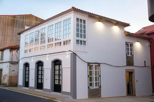 Pensión Domus Gallery Hotels in Arzua