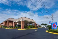 Motel 6 Montgomery, Al - Coliseum Các khách sạn ở Wetumpka
