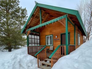 Chinook Wind Cabins