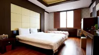 Hotel Seaworld Hotels near INSPIRE Arena