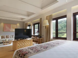 Padma Hotel Bandung