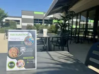 B&B Hotel Lyon Aéroport Saint-Quentin-Fallavier - breakfast