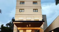 綠洲大廈飯店 克拉維紐斯住宿飯店