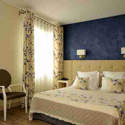 Logis Hostellerie du Mont Aime Rooms