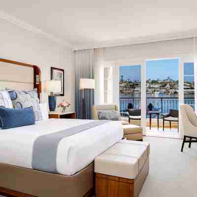 Balboa Bay Resort Rooms