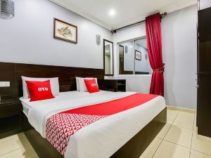 OYO 89593 CT Hotel