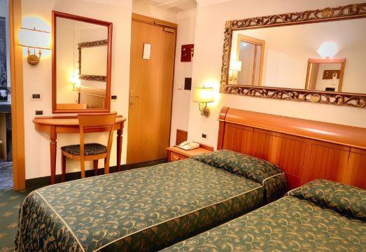 호텔 샹파뉴 팰리스 외관 이미지