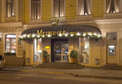 Metropole Hotel by Semarah