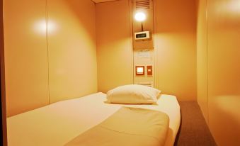 Capsule Hotel Block Room