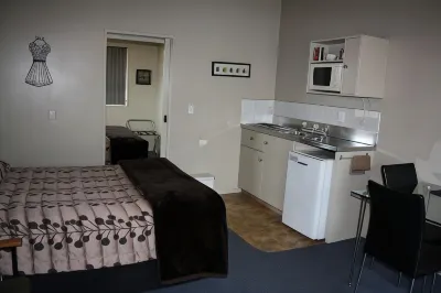 Ashbury Park Motel Hotels in Temuka
