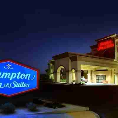 Hampton Inn & Suites Lancaster Hotel Exterior