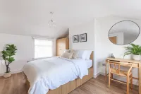 14-16 Grosvenor Street Luxury Apartments Hotels in Eccleston