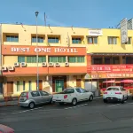 Best One Hotel Hotel dekat Thubten Lungtok Ling