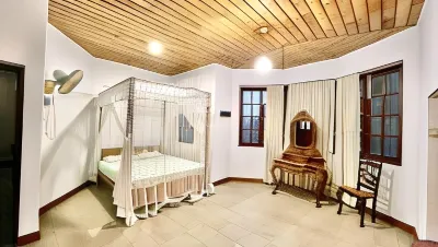 Pearl House