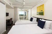 Cairns Central Plaza Apartment Hotel Official Hotels near Pittsburg Street Park