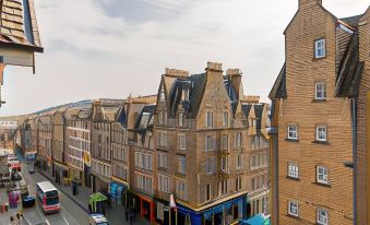 Destiny Scotland - Royal Mile Residence