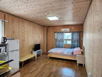 Gochang Star Sea Pension Hotels near Seonunsa Temple