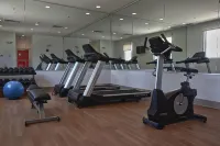 홀리데이 인 익스프레스 테구시갈파 바이 IHG - 주차장