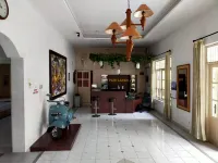 Hotel Puri Laras Hotels in Kebumen