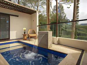 Sunsetfalls Gardens and Resort