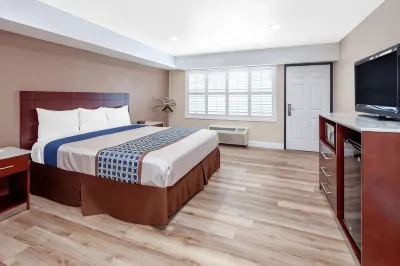 Travelodge by Wyndham Harbor City Hotel dekat Terminal Island Japanese Memorial