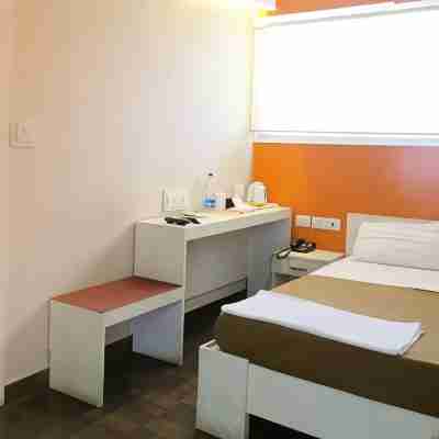 Hotel Mothimahal Rooms