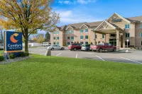 Comfort Inn & Suites - parking