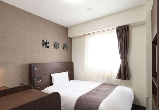 4. 컴포트 호텔 와..