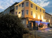 Hotel Araur Отели в г. Бессан