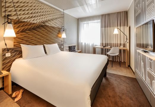 5. 이비스 베를린 ..