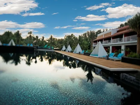 Planet Hollywood Beach Resort Goa