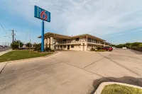 Motel 6 San Antonio, TX - South IH-10 East - Wifi