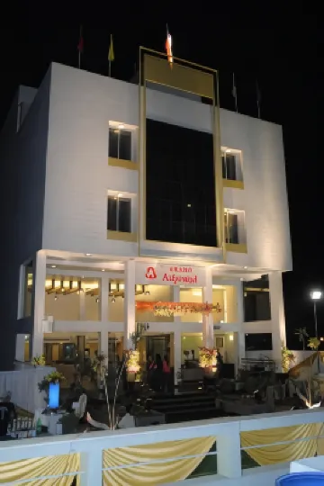 Grand Ashirwad Beacon Hotels near Habibganj Railway Station