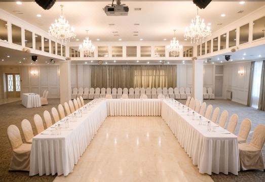 2. 코스모나우트..