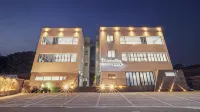 Pohang Etoile Poolvilla Hotels near Homigot Sunrise Square