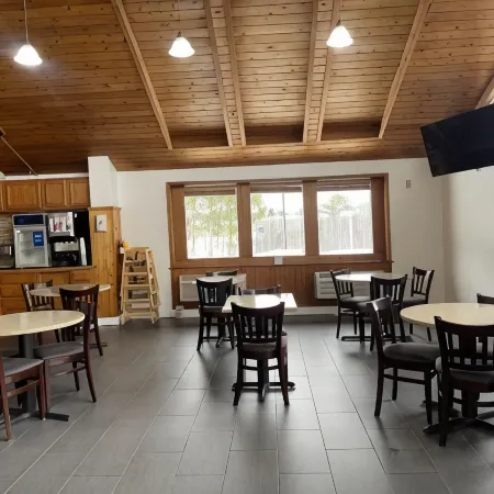 Comfort Inn & Suites Syracuse-Carrier Circle