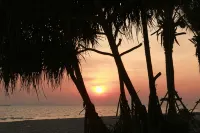 Mirror Mirror Hotel Cafe & Restaurant Hotels in Klaeng