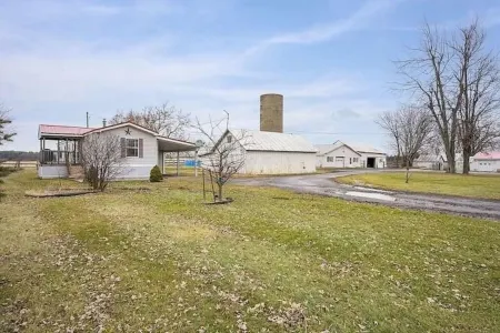 Plenty of Parking for Boats!