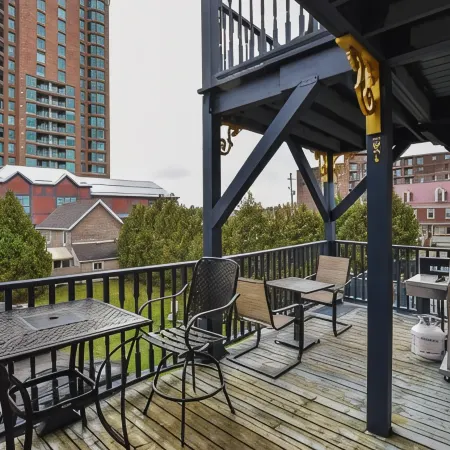 Noble Waterfront Suites