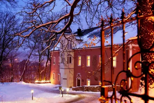 Dwór Górny Hotel a Srebrna Gora