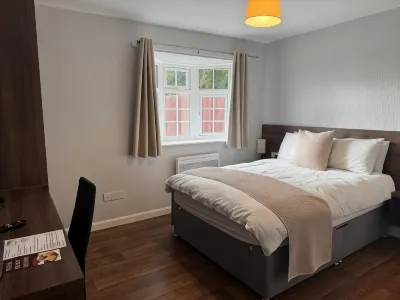 The Watling Inn Hotels near Whitemoors