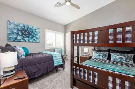 Beautiful 3-bed professionally appointed golf sport & desert recreation getaway.