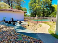 All Seasons Motel Armidale Hotels near University of New England