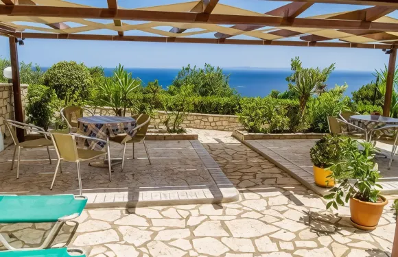 女伯爵別墅酒店