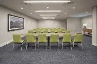 Holiday Inn Express & Suites Parsons by IHG