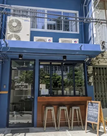 Local Time Bangkok Hostel&Cafe