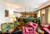 Parkhotel Mondschein, a Member of Design Hotels Hôtels à : Bolzano