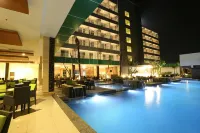 Dalton Hotel Makassar - Pools