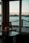 Skata Hotel Henningsvær - マウンテンビュー