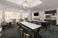 La Quinta Inn & Suites by Wyndham Meridian Hotels in Meridian